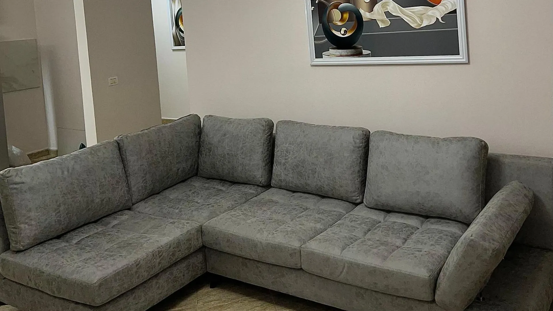 Art Apartment Tirana
